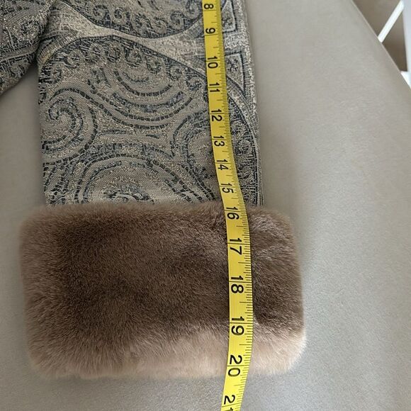 Chico’s Metallic Brocade Jacket w/ Faux Fur Cuffs | Size 2P (12/14P) - Picture 9 of 13